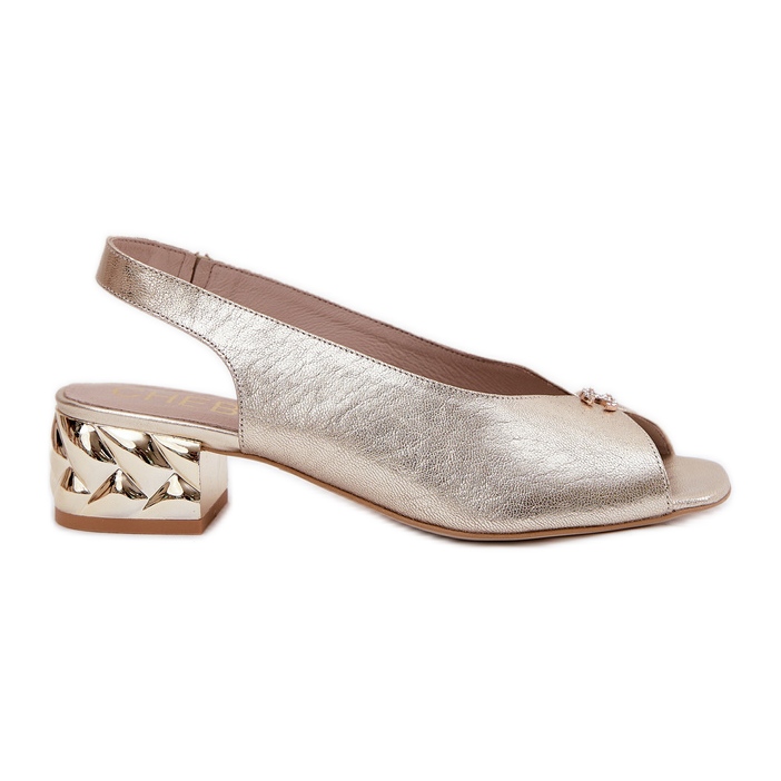 Nahka tyylikkäät naisten sandaalit Chebello 4724 zlotys kultainen