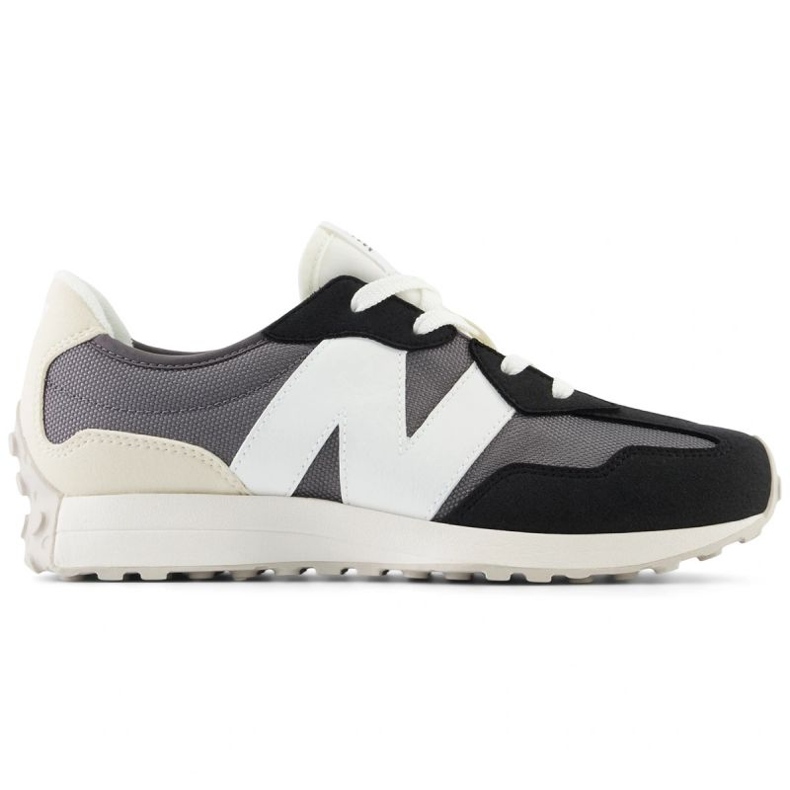 New Balance GS327FG urheilukengät musta