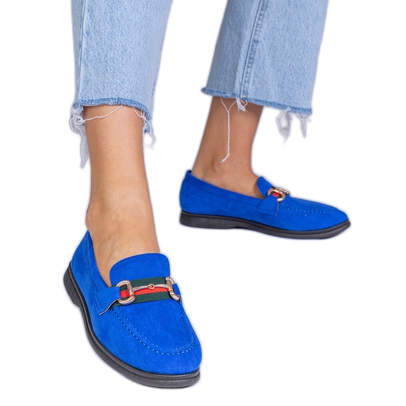 Siniset leipät Ekozamszista kultaisella sisustuksella sininen