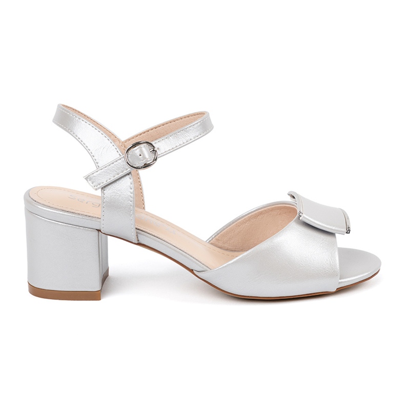 Sergio Leone Sandaalit naisten pylväällä, jolla on avoin hopea kantapää