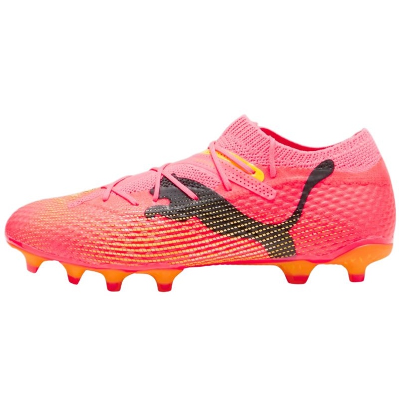 PUMA Future 7 Pro+ FG/AG 107705 03 Jalkapallo -liikenneruuhka vaaleanpunainen