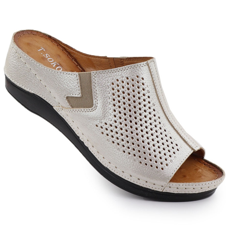 Naisten nahkakiilat, joissa on kultakiilat pyyhekerillä T.Sokolski L25-157 kultainen