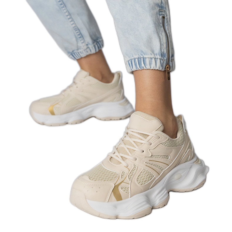 Beige Sports -lenkkarit massiivisella pohjalla