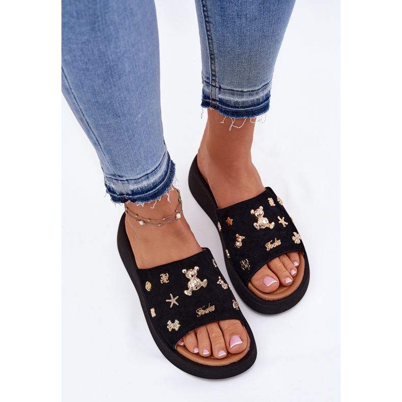 Naisten mokkanahkaiset flops Vinceza 66741 mustalla nastalla