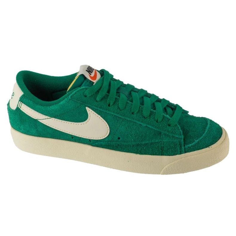 Adidas Nike Blazer Low 77 FQ8060-300 kengissä vihreä