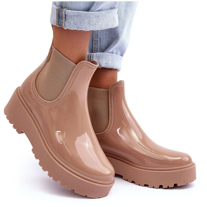 Naisten lakatut kaivot Big Star MM274396 Beige -alustalla