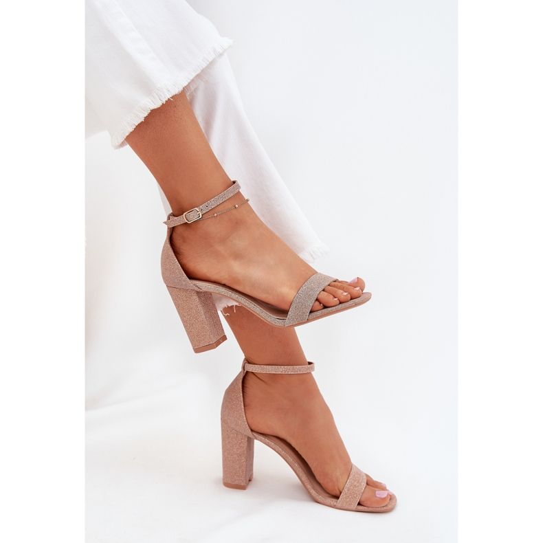 Boto Kiiltävät naisten sandaalit Post Pink Kavinina Gold kultainen