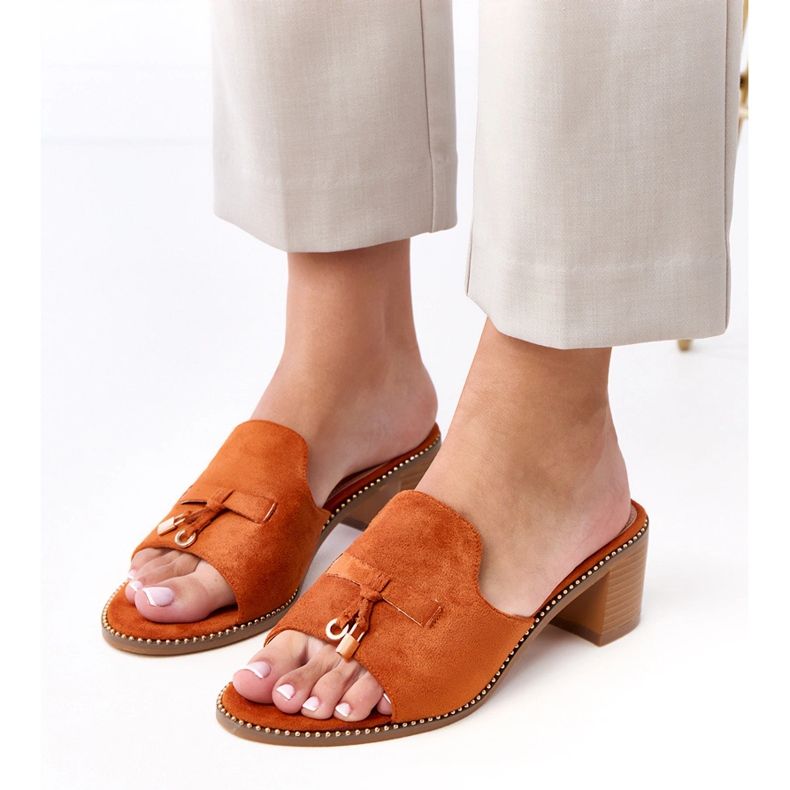 Ruskea läppä -koivukoristeet