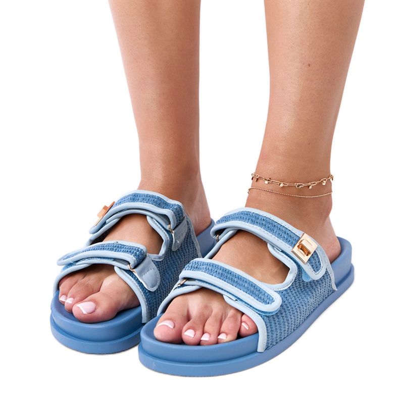 Sininen virkkauskytkentä flopsissa säädettävillä Kliris -raidoilla