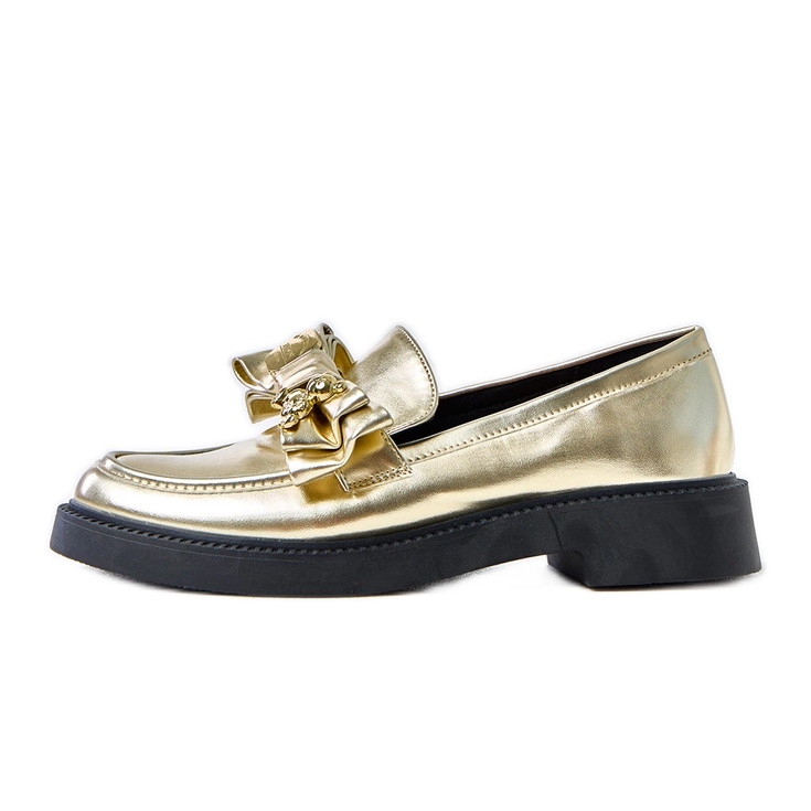 Kultaiset leipät keula- ja teriwa -nallekarhulla kultainen