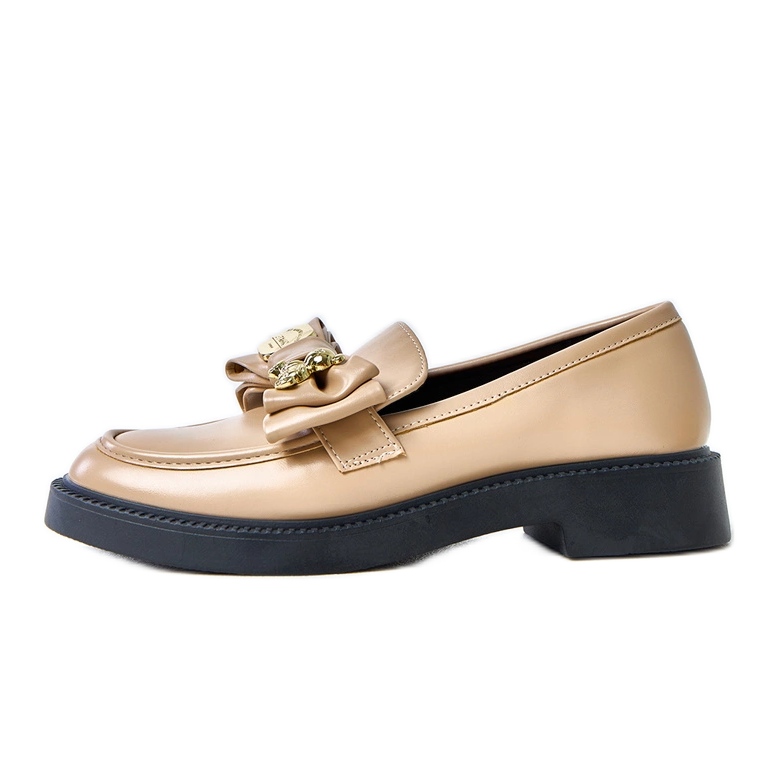 Beige -leipomot keula- ja teriwa -karhulla