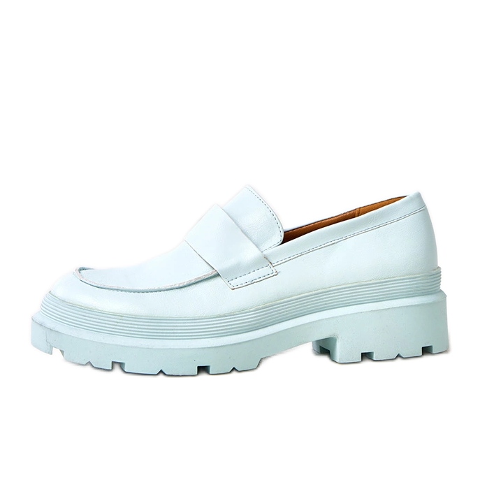 Siniset mokkasiinit, jotka on valmistettu ekologisesta serafiinista sininen