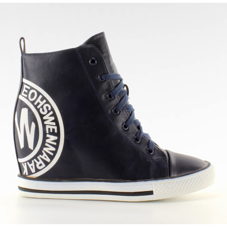 Tennarit, joissa Y450-leima tummansininen laivastonsininen