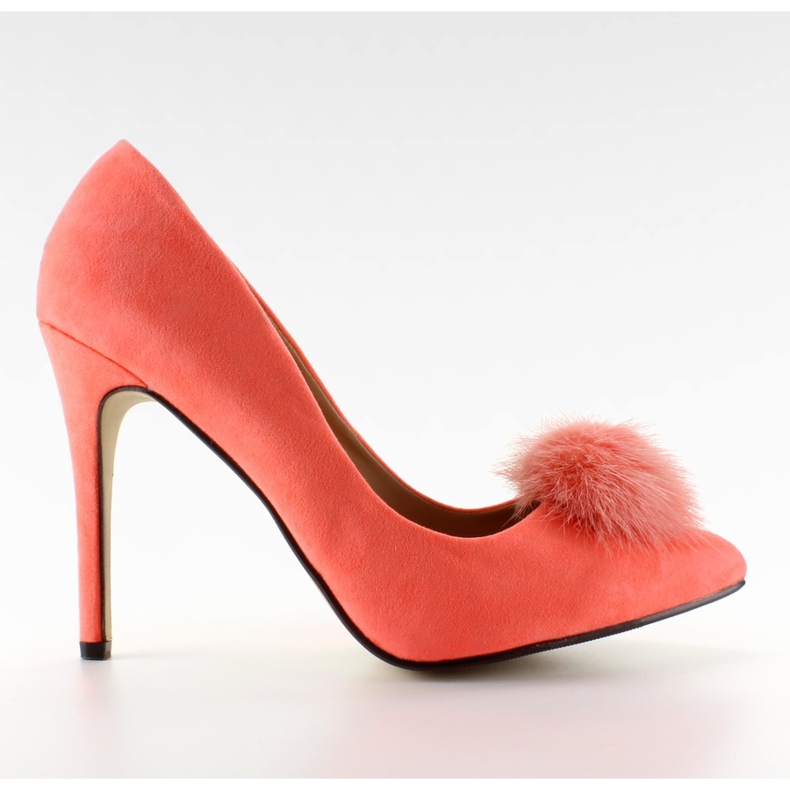 Pinssit, joissa on ZJ-06-oranssitölkkien pommoni vaaleanpunainen