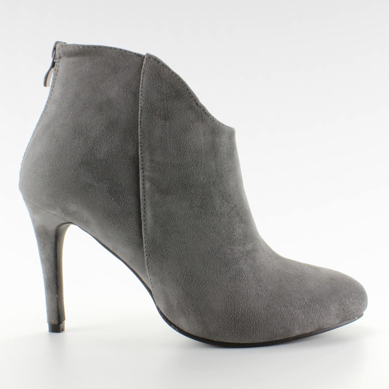 Saappaat, joissa on katkaisu M239 Greyn etuosassa harmaa