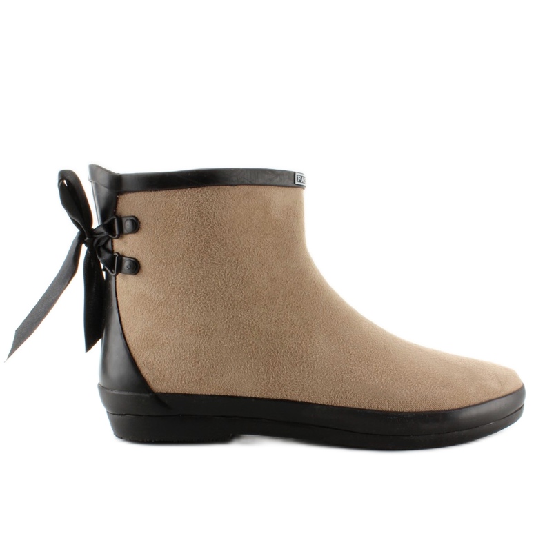 Lyhyet mokkanahkaa 89-51 Beige