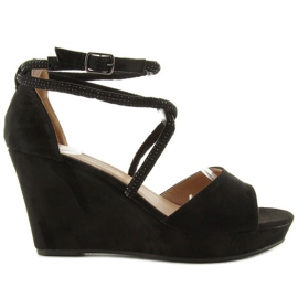 Sandaalit kiilalla F162 mustat