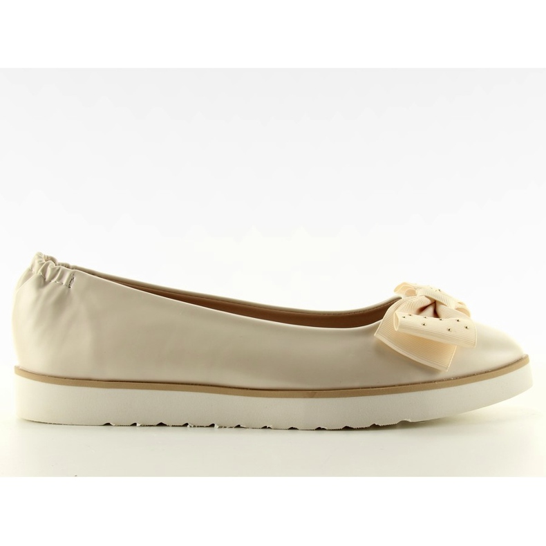 Hienovaraiset ballerinat, jousilla 1157 beige