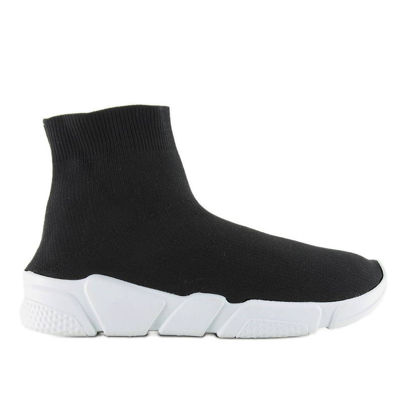 NB122p mustat urheilukengät