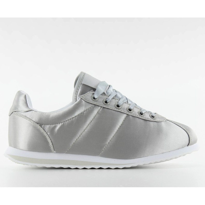 8850 harmaat satiinikengät