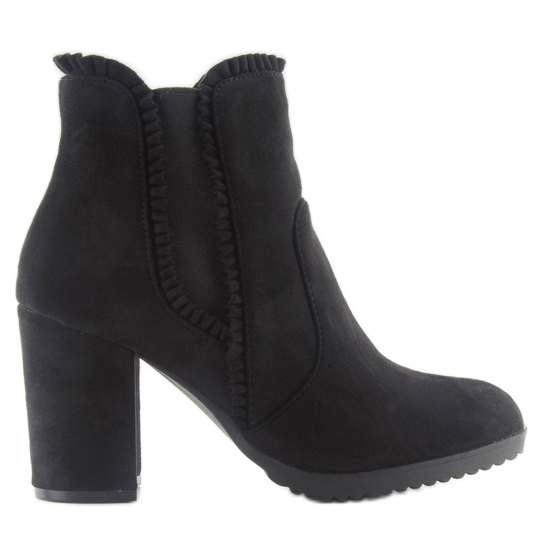 Korkeakorkoiset saappaat röyhelöllä m269p Musta