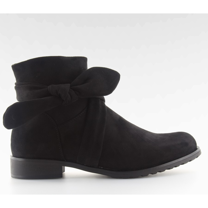 Saappaat jousella ES8508 musta