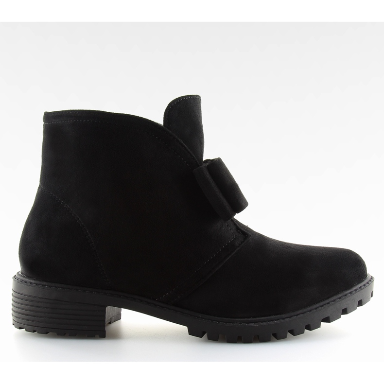 Saappaat, joissa on keula musta AT-0625-L Musta