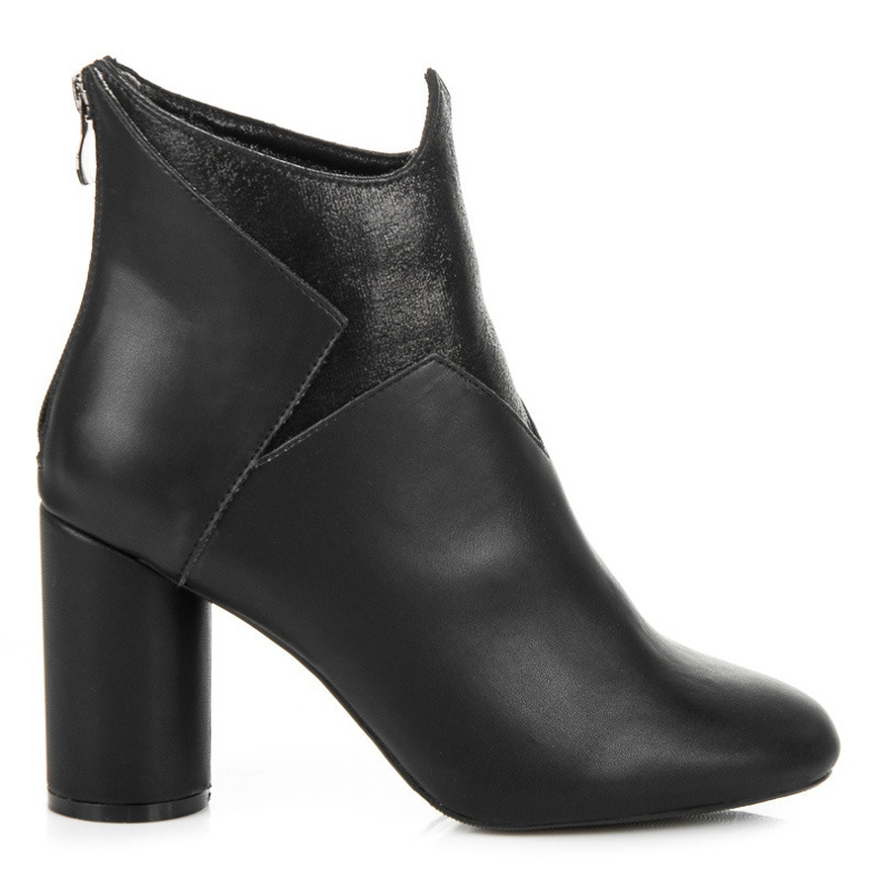 Vices Saappaat postissa musta