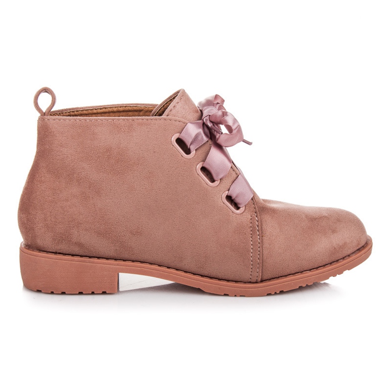 Bestelle Matalat saappaat, jotka sidotaan nauhalla vaaleanpunainen