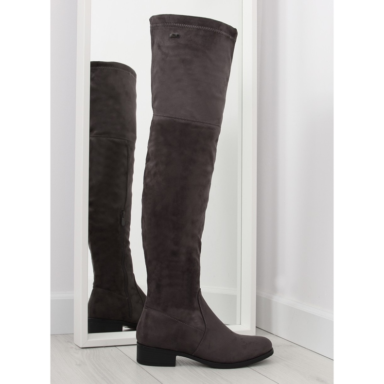 H182 harmaat muskettisoturisaappaat ruskea monivärinen