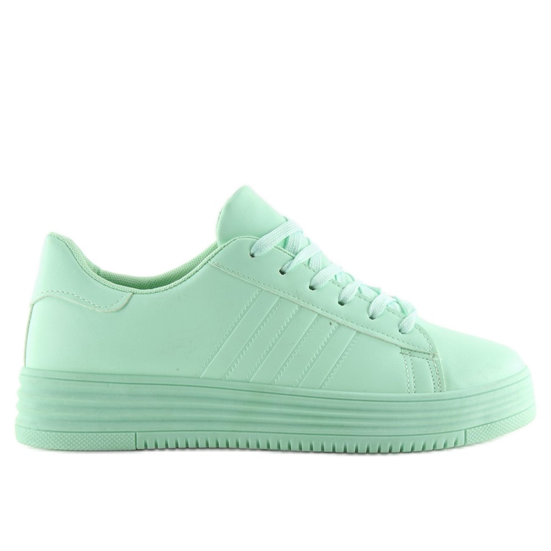 Vihreät korkeapohjaiset lenkkarit