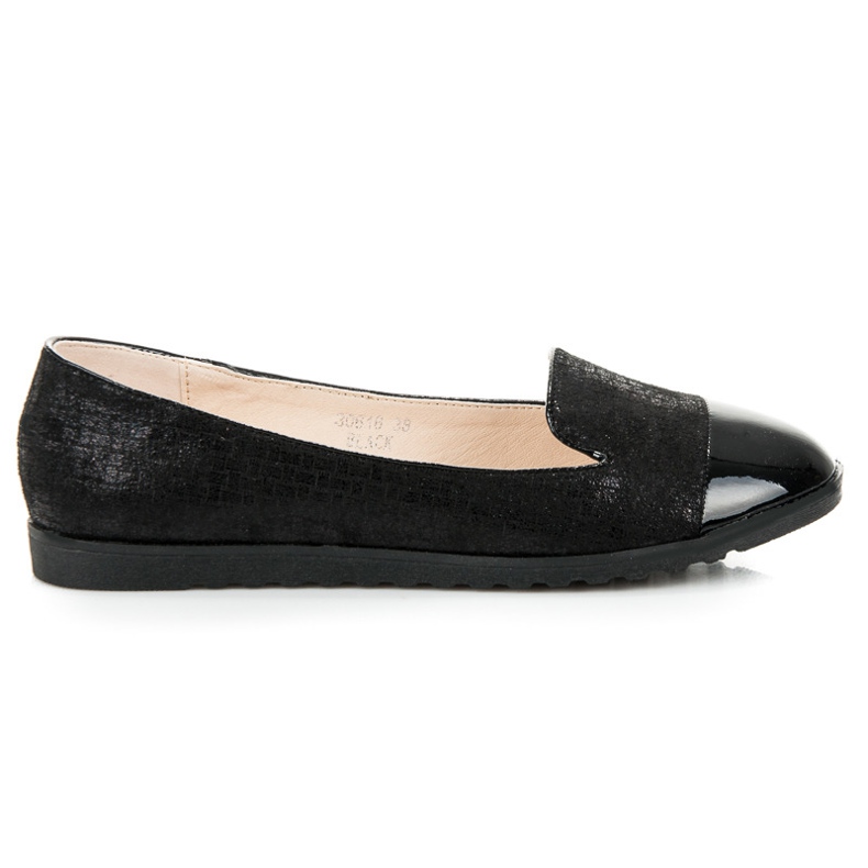Nio Nio Balerinat lakatulla varpaalla musta