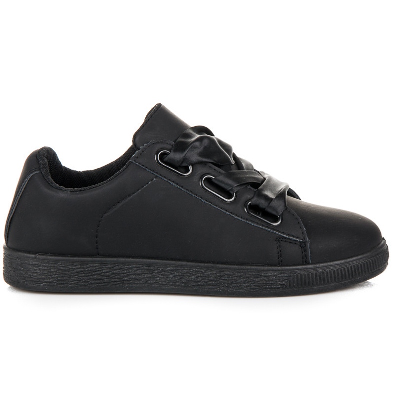 Tyylikkäät tennarit nauhalla musta