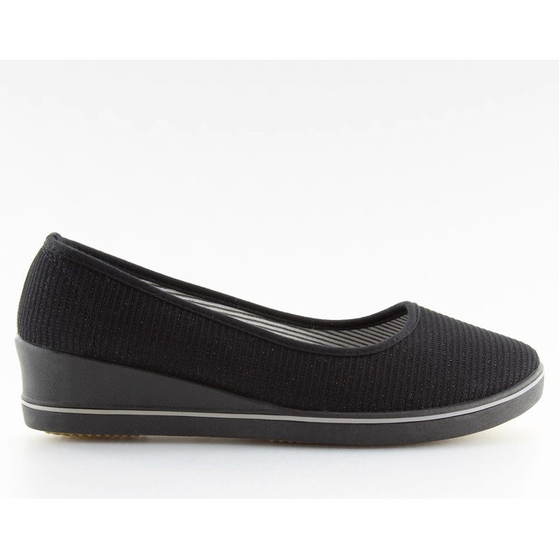 Mustat c21v mustat wedge ballerinat