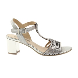 Caprice 28301 hopeiset harjakattoiset sandaalit harmaa