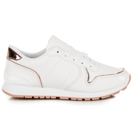 Sidotut valkoiset tennarit valkoinen