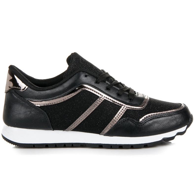 Mustat tennarit glitterillä