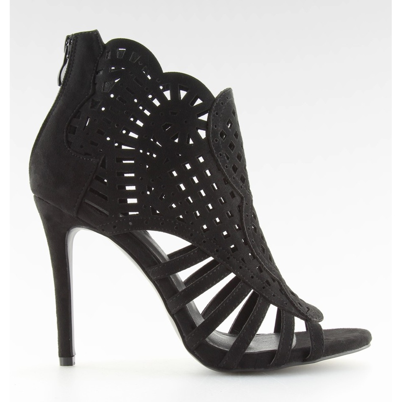 Mustat avokärkiset saappaat M286 Musta