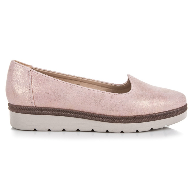 Vinceza Lordsy alustalla vaaleanpunainen