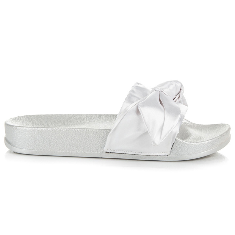 Via Giulia  Valkoiset tossut rusetilla valkoinen