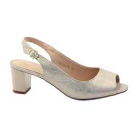 Sandaalit Sergio Leone 810 pylväässä keltainen ruskea