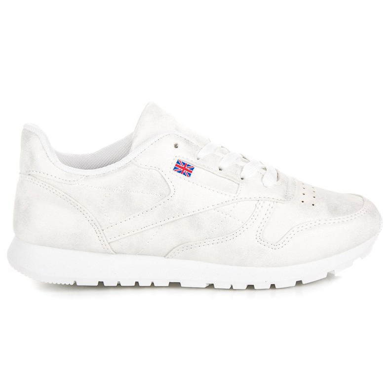 Valkoiset urheilukengät valkoinen