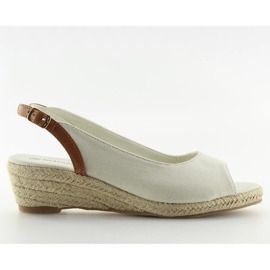 Beiget beige-espadrillit matalalla kiilakorolla