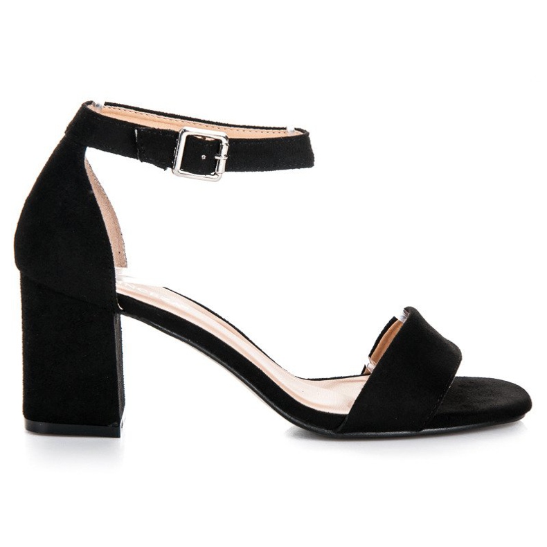 Mustat sandaalit baarissa VINCEZA
