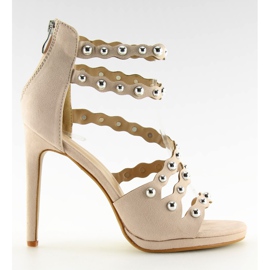 Beiget sandaalit korkokengossa C-37 Beige