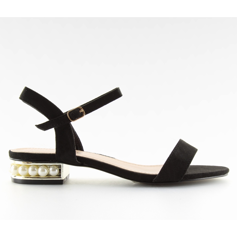 Korkeakorkoiset sandaalit helmillä musta 99-