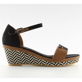 Mustat sandaalit kiiloissa J7731-8 musta