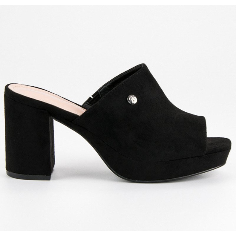 Milaya Tossut pylväässä musta