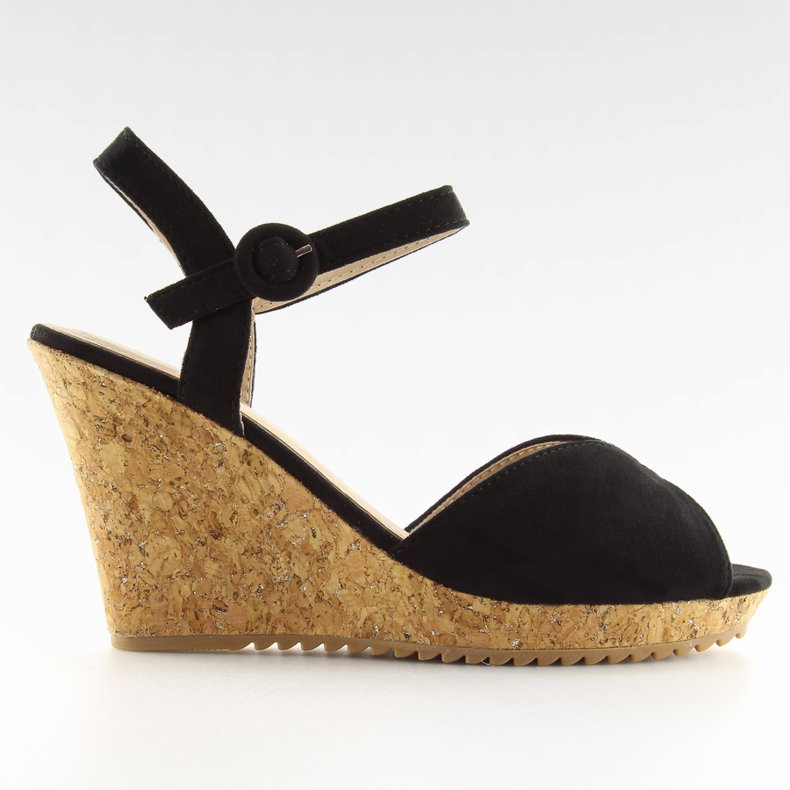 Mustat sandaalit korkkikiilakorkolla 3811