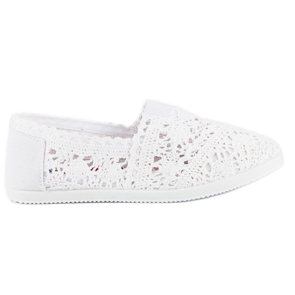 Valkoiset pitsiset balerinat valkoinen